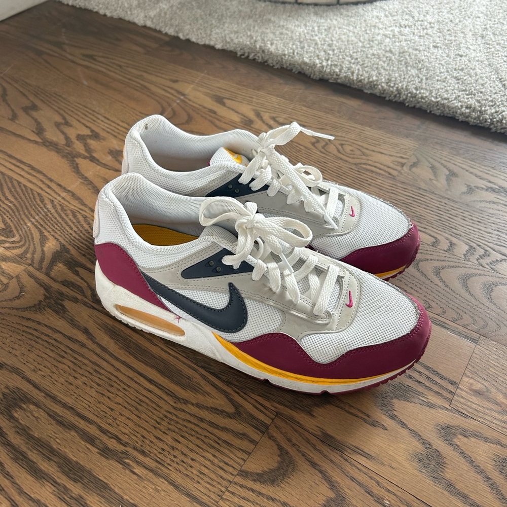 Nike White Navy Burgundy Yellow Retro Runner Sneakers